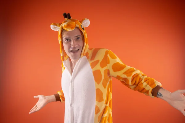 Pajamas Form Giraffe Emotional Portrait Guy Orange Background Crazy Funny — Stock Photo, Image