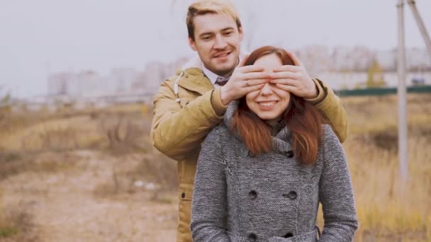 Casal Amantes Natureza Rapaz Rapariga Amor Relacionamentos Sentimentos Amantes Foco — Vídeo de Stock