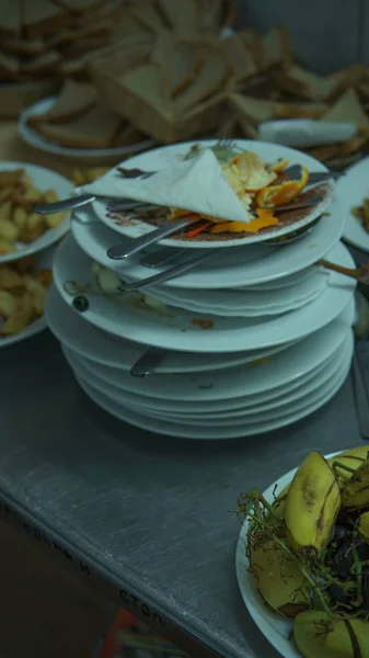 Massor Smutsig Disk Efter Eller Banketter Begreppet Smutsiga Rätter Restaurangen — Stockfoto