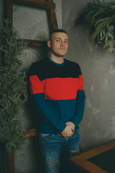 Young Man Posing Background Stairs Guy Short Haircut Posing Background — Stock Photo, Image