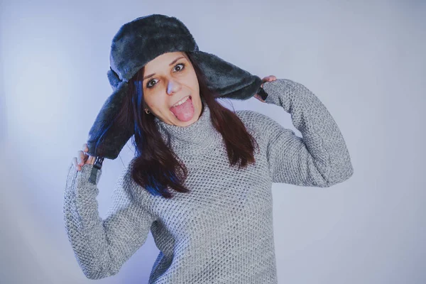 Retrato Emocional Una Chica Rodaje Estudio Fotográfico Usando Filtro Azul — Foto de Stock