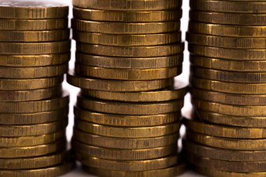 Finansal gayrimenkul, altın sikkeler Konsepti: Emlak yatırımı ve konut kredisi 