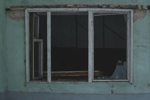 Старе Вікно Покинутій Старій Будівлі — стокове фото