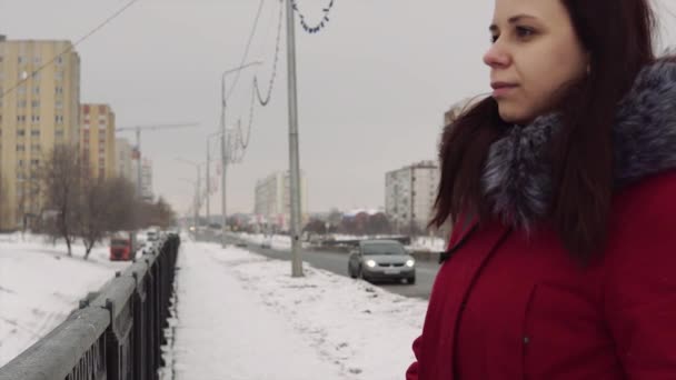 Femme Ville Jour Hiver — Video