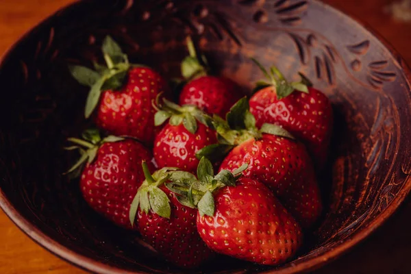 Fresas Rojas Maduras Cerca —  Fotos de Stock