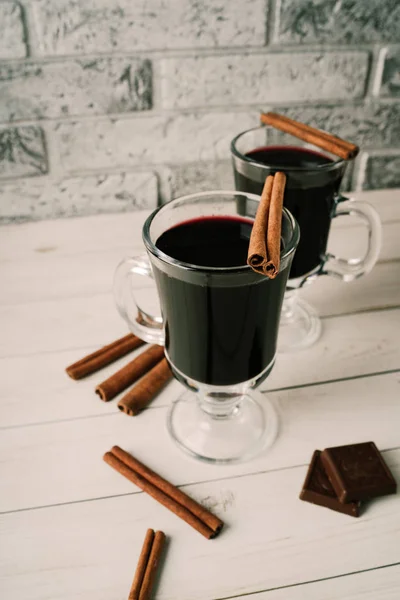 Vino Brulé Caldo Con Cannella — Foto Stock