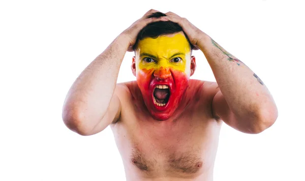 Jongeman Met Geel Rood Gelakt Gezicht Voetbalfan — Stockfoto