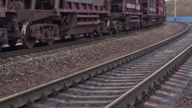 Yük trenli kargo treni platformu 