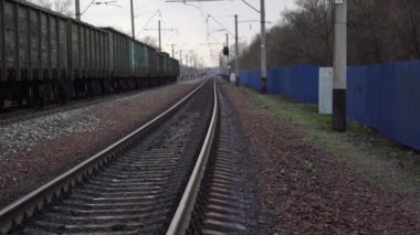 Yük trenli kargo treni platformu 