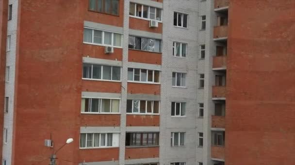 Panneaux de bâtiments en Russie, maisons de l'architecture soviétique. architecture urbaine — Video