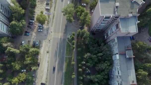 Vista aérea a los modernos edificios residenciales de Rusia — Vídeos de Stock