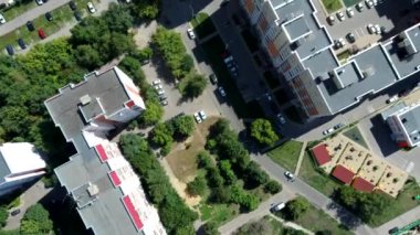 Sabahları modern metropol, en iyi manzara. Şehirde yeni binalar. Manila Panoraması. Gökdelenler ve iş merkezleri büyük bir şehirde.