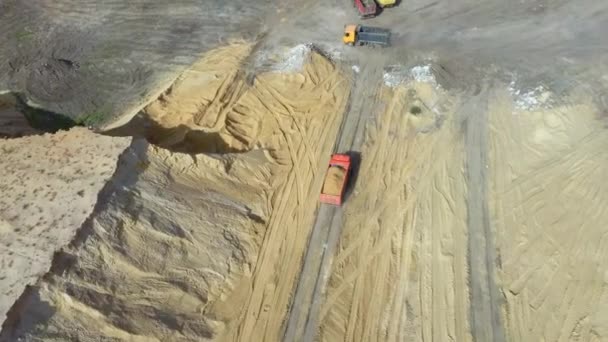Máquinas Pesadas Escavadeira Caminhão Estão Trabalhando Pedreira Areia — Vídeo de Stock