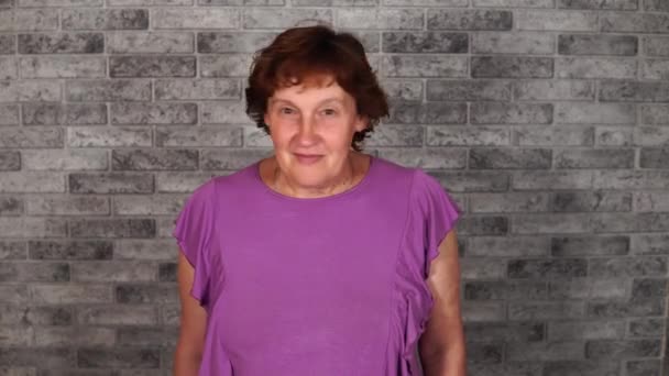 Granny Foto V Odezhde I Bez
