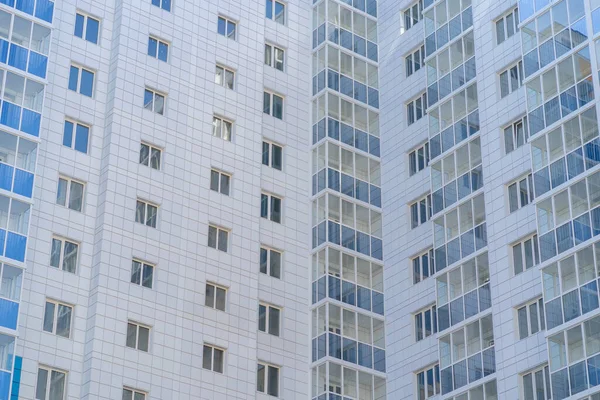 Modernos Edifícios Apartamentos Dia Ensolarado Fachada Edifício Apartamento Moderno Edifício — Fotografia de Stock