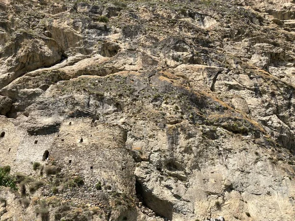 Feche Edifício Pedra Antiga Rocha Destruído Objeto Histórico Cidade Velha — Fotografia de Stock