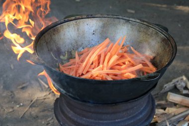Havuç bir kazan bir yangında yanmış