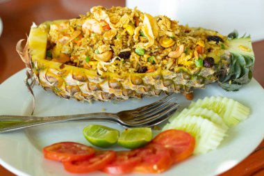 Ananas Fried Rice restoranda, Tayland.