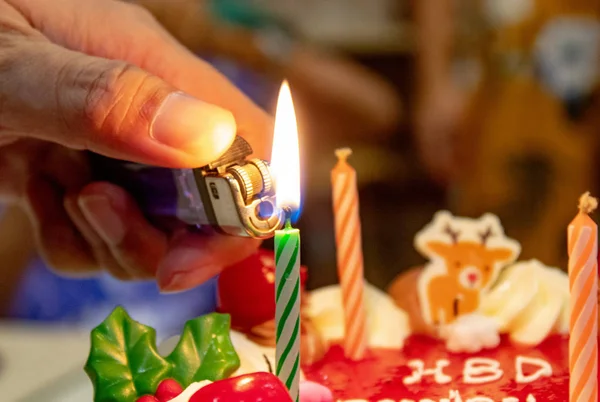 Geburtstag Streichhölzer Auf Kuchen — Stockfoto