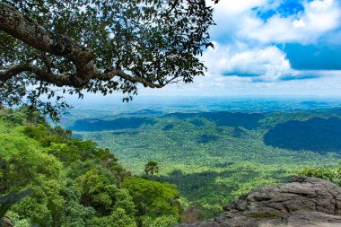 Bakış dağlar ve kasaba Chaiyaphum, Pha Sut kalem DIN Pa Hin Ngam Milli Parkı'nda, Chaiyaphum Tayland.