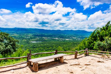 Bakış dağlar ve kasaba Chaiyaphum Sai tanga Milli Parkı Tayland at.