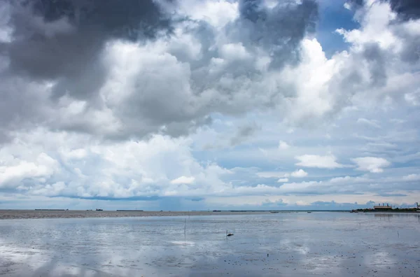 Gökyüzü Bang Denizde Samut Prakan Göster — Stok fotoğraf