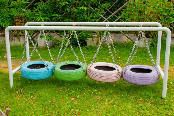 Denge Eğitim için eski lastikler.