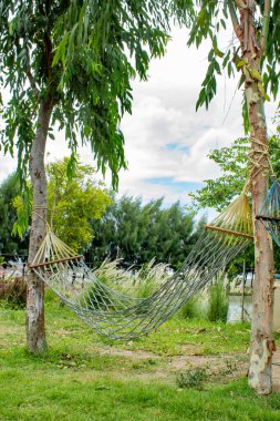 Kumaştan bahçesinde hamak salıncak Made.