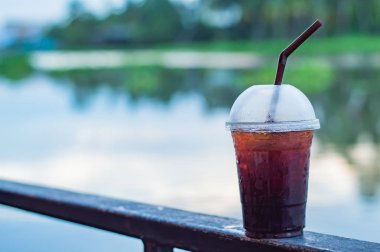Siyah kahve serin görüntü arka plan nehir.