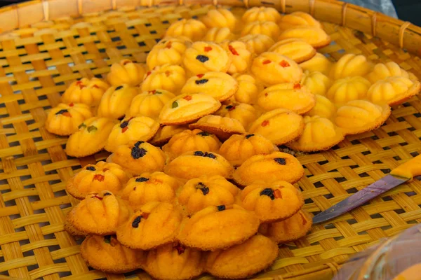 Bolo Tailandês Bolo Ovo Com Pequenos Pedaços Doces Tailândia Cesta — Fotografia de Stock