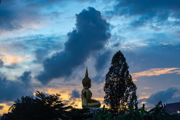 Naplemente Mögött Wat Lelkes Pha Dook Templom Nonthaburi Thaiföld — Stock Fotó