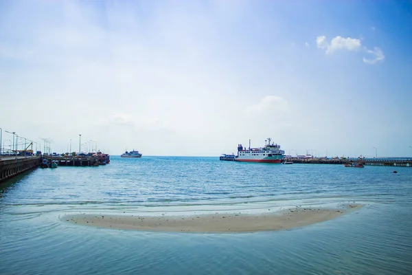 Quai Pêche Les Bateaux Ferry Sur Île — Photo