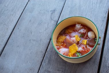 Şehriye Yentafo, Pinto koymak