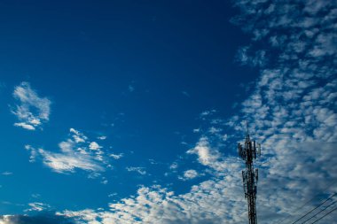 Ne zaman yeni bir gün sabah ışık geliyor