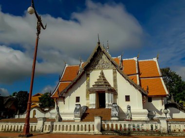 Phumin Tapınağı Nan en eski Tapınağı güzelliktir. Ve uzun bir geçmişi vardır