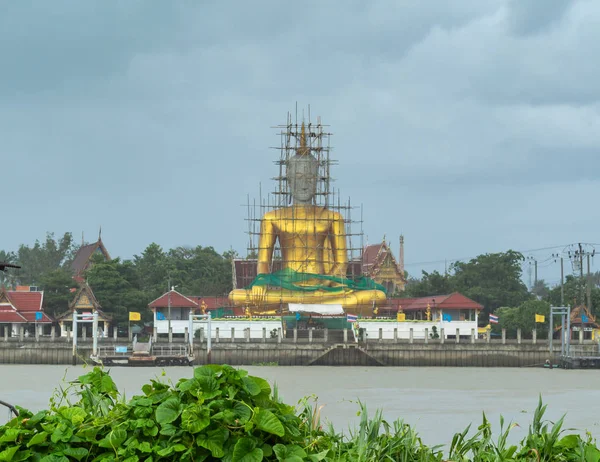 Buddhastatyn Uppbyggnad Med Cement — Stockfoto