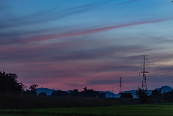 Lumière Coucher Soleil Derrière Montagne Les Pôles Haute Tension — Photo