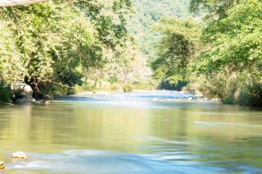 Wang Nan Pua, Nan Tayland bir akışı kayalarda ile su akışı.