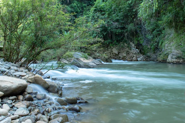 Agua Fluye Través Las Rocas Arroyo Wang Nan Pua Nan — Foto de Stock