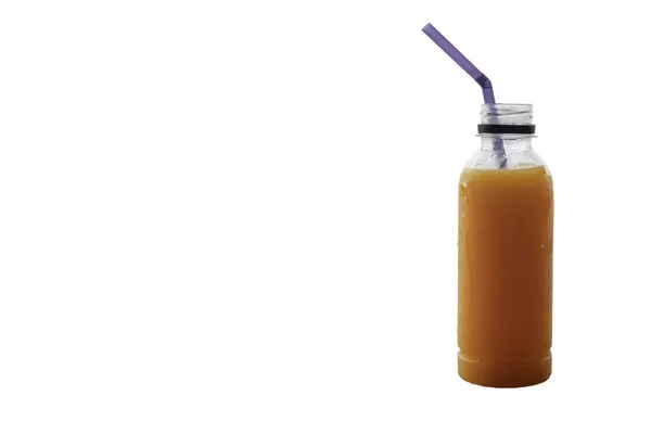 Jus Orange Frais Frais Dans Bouteille Plastique Sur White Blackground — Photo