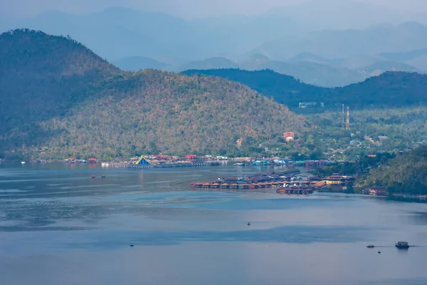 Schoonheid Dam Woonboot Aan Heldere Hemel Bij Sri Nakarin Dam — Stockfoto