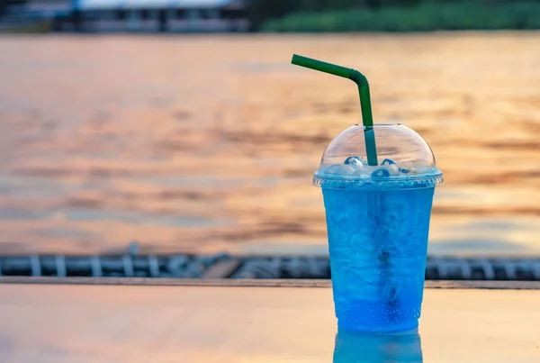 Soda Italiana Fría Blur Fondo Khwae Noi Río Luz Del — Foto de Stock