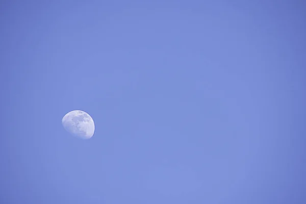 Luna Lumina Zilei Cerul Luminos — Fotografie, imagine de stoc