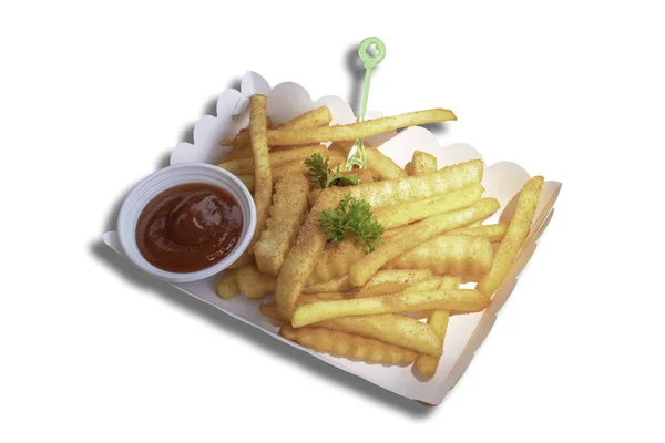 Geïsoleerde frietjes en tomatensaus in de papier doos op een — Stockfoto