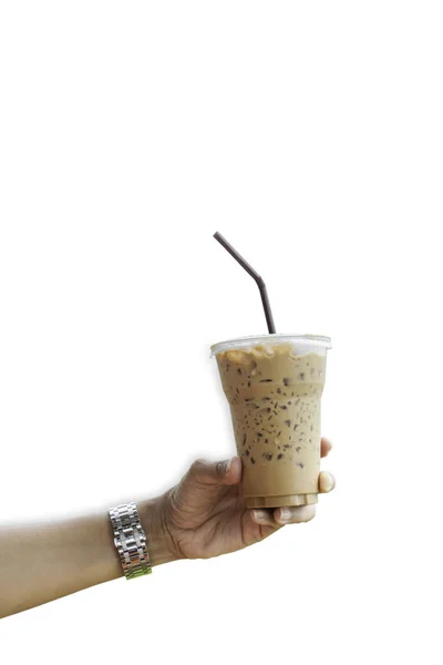 Ręczne trzymanie mrożonej kawy na białym tle ze ścieżką przycinającą. — Zdjęcie stockowe