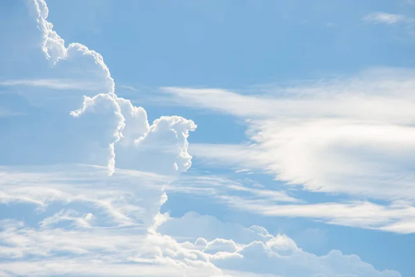 Bellezza Del Cielo Con Nuvole Sole — Foto Stock