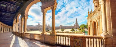 İspanyolca kare, Plaza de Espana panoramik manzaralı. Seville, Endülüs, İspanya