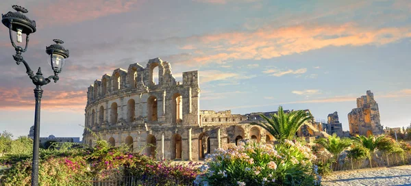 Panoramę Starożytnego Rzymskiego Amfiteatru Djem Mahdia Governorate Tunezja Afryka Północna — Zdjęcie stockowe