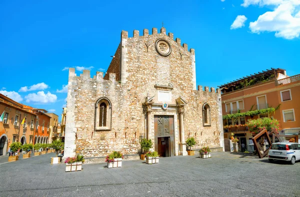 Vista Catedral San Nicolo Piazza Del Duomo Taormina Sicilia Italia — Foto de Stock