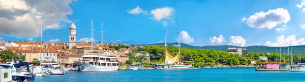 Vista Panorâmica Beira Mar Cidade Velha Costeira Mediterrânea Krk Island — Fotografia de Stock